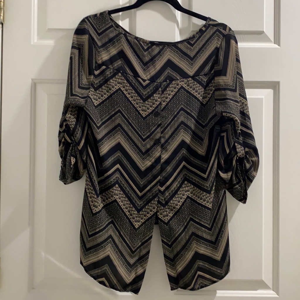 Patterned Going Out Top W/ Button Down Open Back